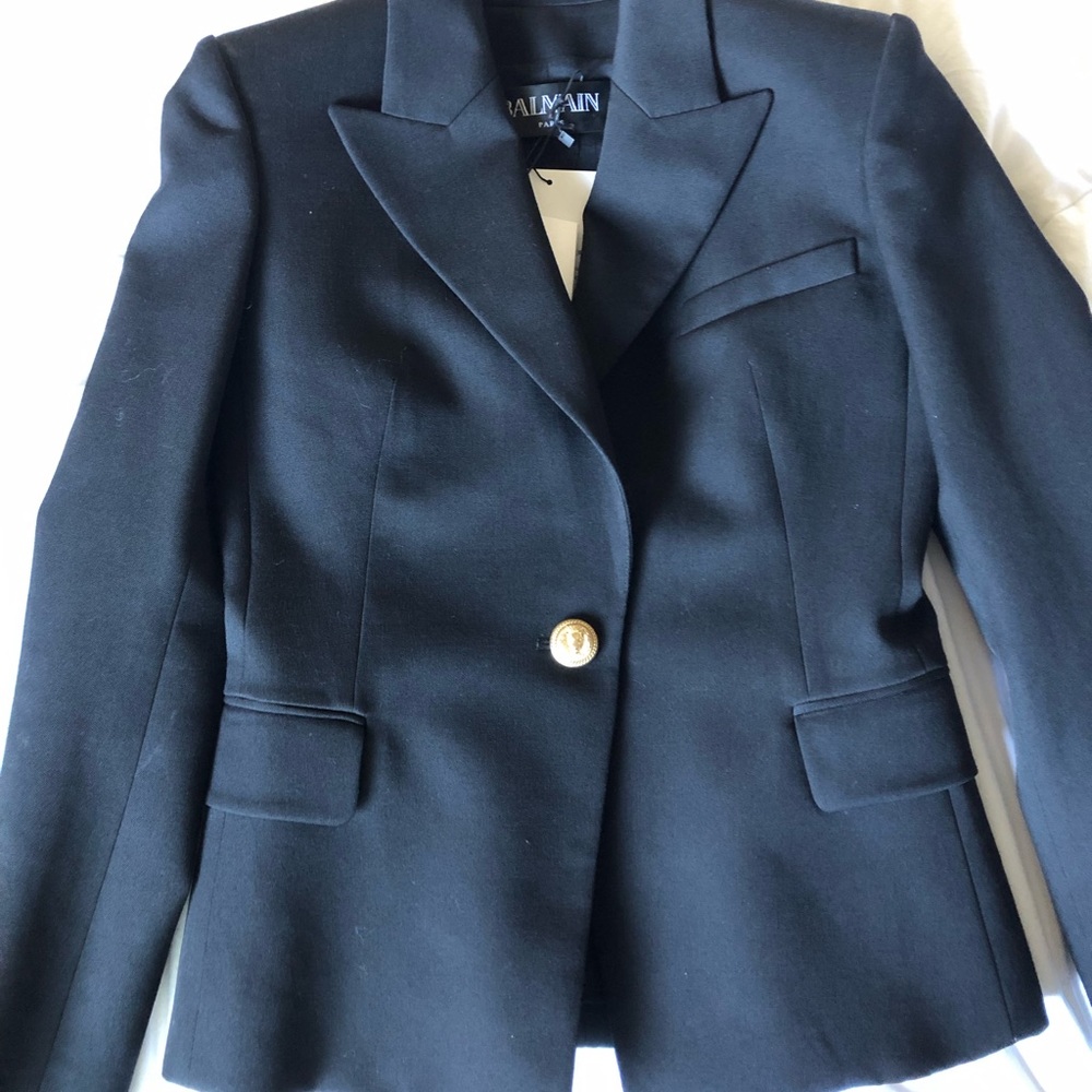 Black balmain blazer 🔴🔴🔴🔴 SOLD 🔴🔴🔴🔴